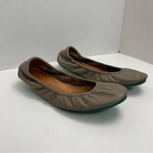 Tieks Ballet Flats Leather Non Skid Comfort Travel Packable Foldable Taupe
